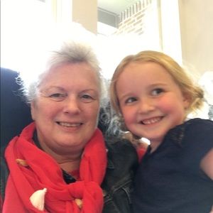 Meet your Posher, Debbie